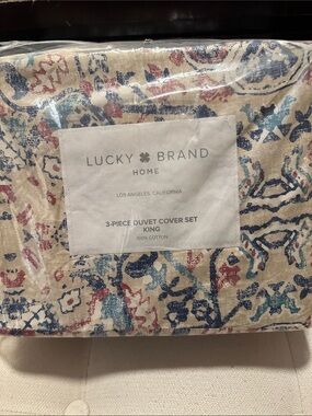 Lucky Brand King Duvet Cover Set in Cream, Blue & Red Accents